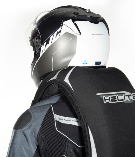 TURTLE-2-BLACK-detail-neck